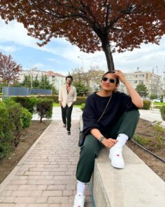 Arjun Kapoor Instagram - Pari you travel the world and I travel with you in your heart. Happy birthday to the World Tourism Ambassador! You deserve the title.

@parineetichopra