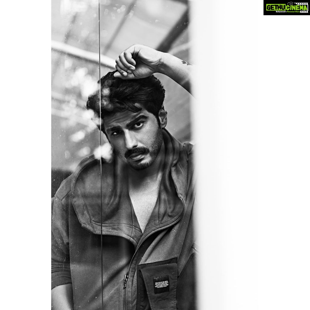 Arjun Kapoor Instagram - It's time to take out your hoodies 😎