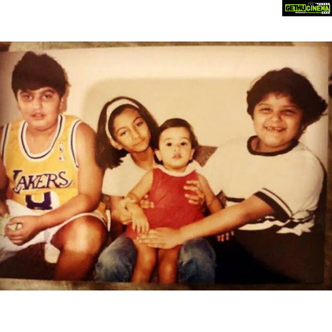 Arjun Kapoor - 339.7K Likes - So last week one of my sisters got married & it made me realise that how quickly life changes !!! So many variables & possibilities on the horizon for all of us, but what keeps us grounded always is one constant - Brothers & Sisters.
As long as I can remember my siblings have been everything in my life & may that always continue... Here’s to my brothers & sisters - Happy RakshaBandhan. Love you all.
@anshulakapoor @rheakapoor @sonamkapoor @janhvikapoor @khushi05k @shanayakapoor02 @antara_m @mohitmarwah @karanboolani @harshvarrdhankapoor @jahaankapoor26 @akshaymarwah22 @anandahuja
#Photodump #ThrowBack