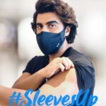 Arjun Kapoor Instagram - It’s time for the youth to lead the way forward in the fight against the pandemic by getting vaccinated! @bhamlafoundation @saherbhamla #VaccinationFor18Plus #BhamlaFoundation #SleevesUp to help end the pandemic! Register yourself by clicking on the link in my bio.