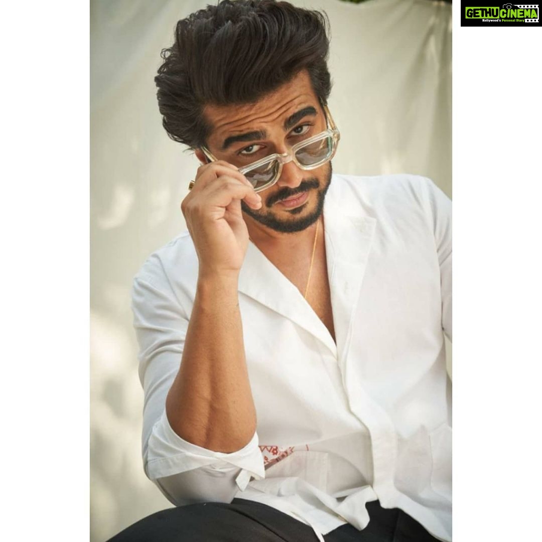 Arjun Kapoor Instagram - Me entering the 2nd half of 2021 with a clean (white) slate 😉
