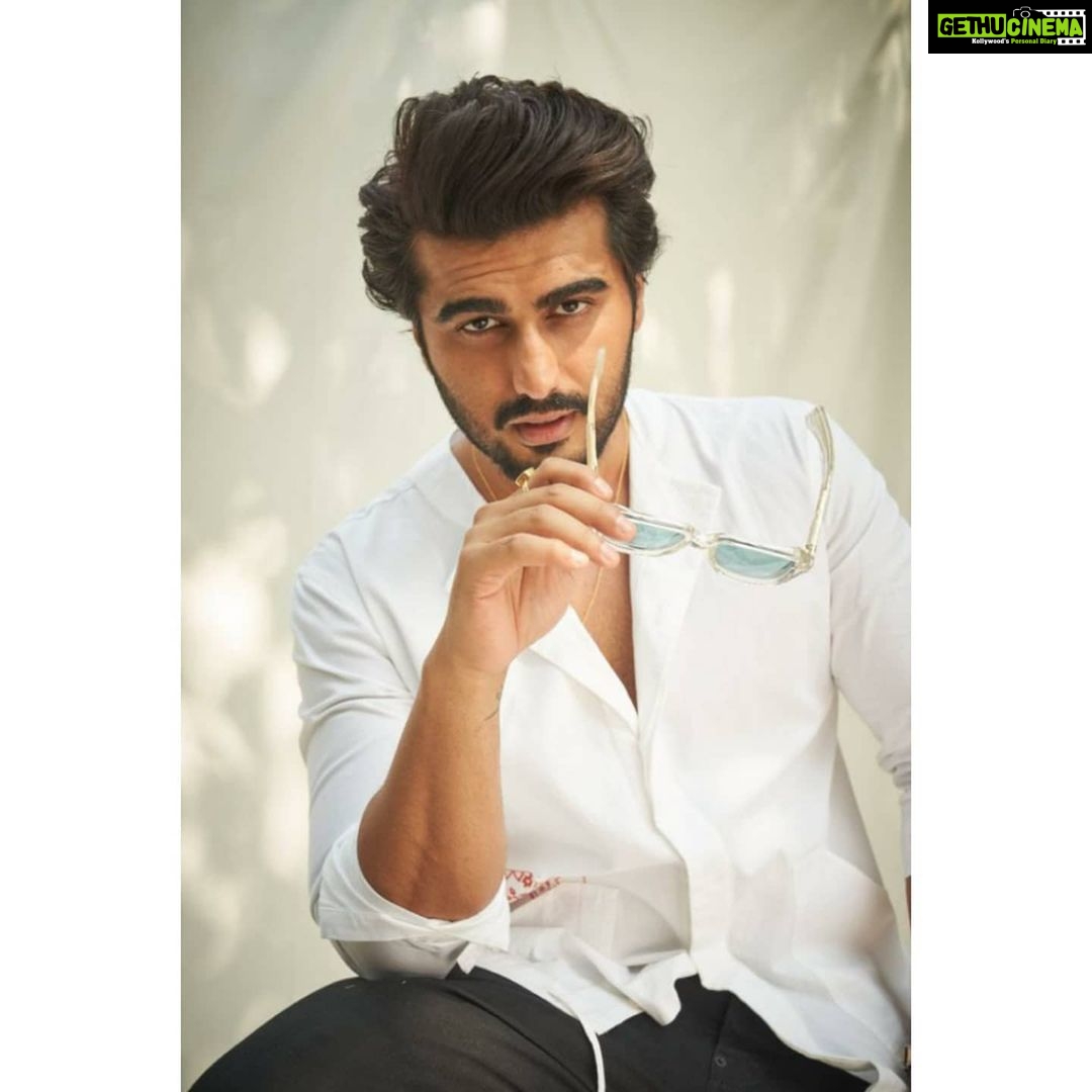 Arjun Kapoor Instagram - Me entering the 2nd half of 2021 with a clean (white) slate 😉