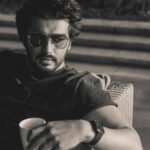 Arjun Kapoor Instagram - Sunday vibe... Chillin like a villain 🦹 😉