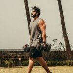 Arjun Kapoor Instagram - sweat now, shine later 💯💪🏽🏋️🎯 Alibaug