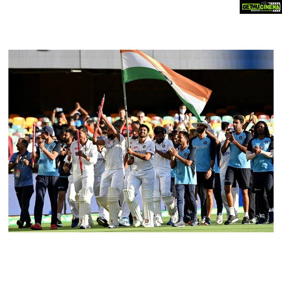 Arjun Kapoor Instagram - What a historic win. What composure, patience, resilience & mentality the boys have shown. All of India is cheering for you! INDIAAAA INDIAAAA ๐ฎ๐ณ๐ฎ๐ณ๐ฎ๐ณ๐ฎ๐ณ๐ฎ๐ณ #AUSvIND #BorderGavaskarTrophy