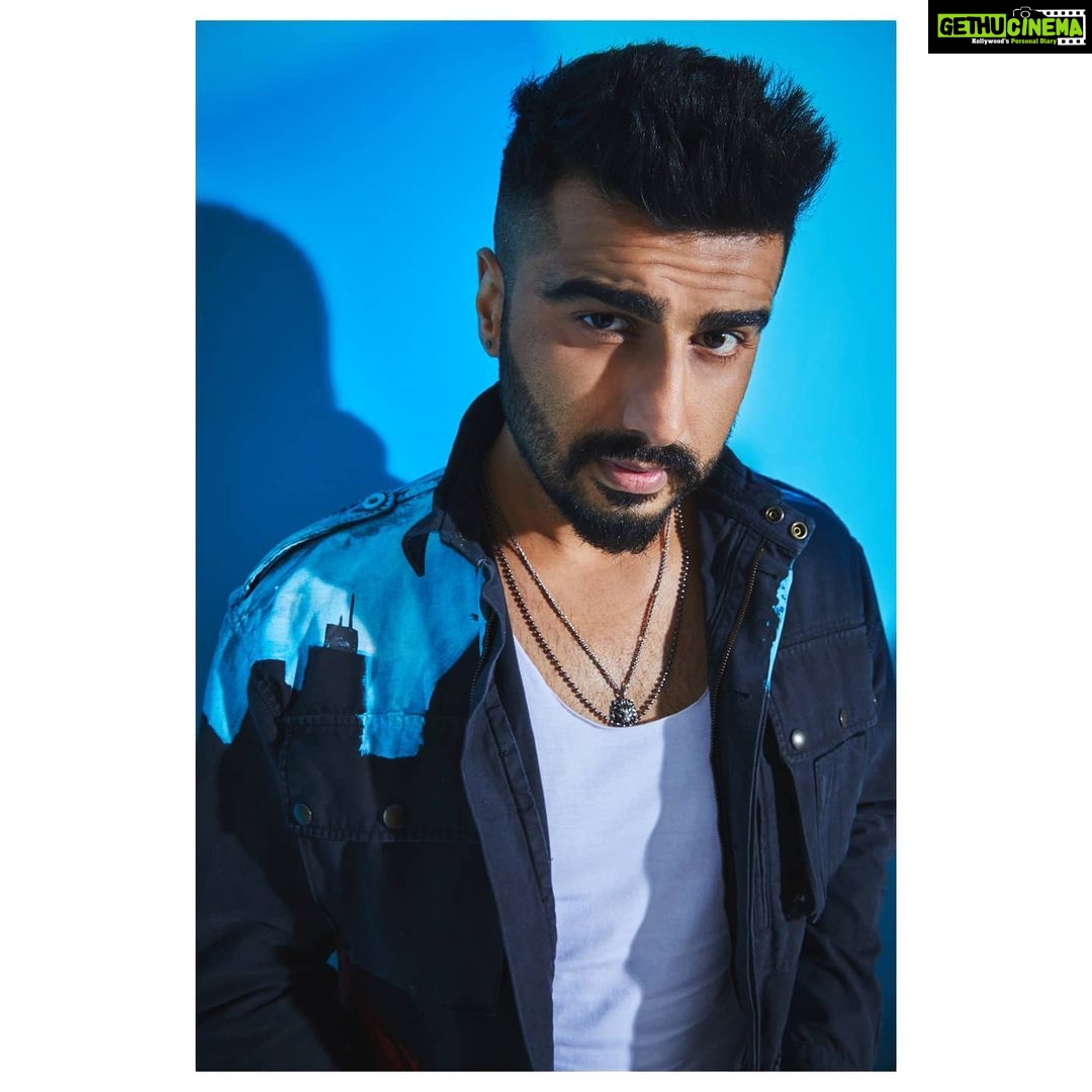Arjun Kapoor Instagram - #MondayBlues, whaaaat?! 😏