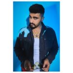 Arjun Kapoor Instagram – #MondayBlues, whaaaat?! 😏