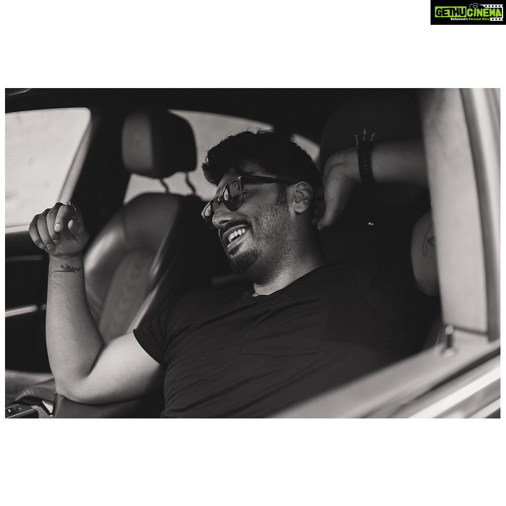 Arjun Kapoor Instagram - When you view your favourite meme for the 7th time 😆😆😆