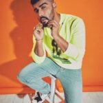 Arjun Kapoor Instagram – लेफ्ट वाला साइड राइट वाले साइड से लम्बा है क्या? 🤔
Handlebar moustache ✅
