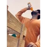 Arjun Kapoor Instagram - Aam ka Mausam ban gaya awesome. Thank you @katrinakaif for my tasty Slice ki peti! #SliceKiPeti #sabrkaphalmeethahotahai #SliceThickestMangoDrink @slice_india