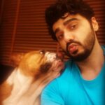 Arjun Kapoor Instagram – Mad max & me !!!
Max-ed out this sunday with all the love…
PS : not one decent photo was taken 🤦🏽‍♂️ (Swipe Right)
