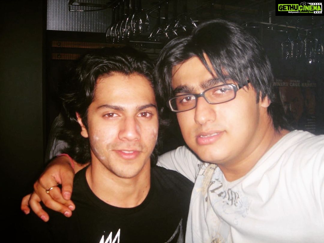 Arjun Kapoor - 382.1K Likes - Bad (haircuts in this case) Boys 4 Life.
Happy birthday @varundvn the content maker par excellence, the new rapper in town & the natkhat balak forever !!! #vdin4d #hairytales #swamitypeka #brotherfromanothermother #facecreamernumber1