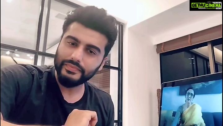 Arjun Kapoor Instagram - Through Social Distancing, we all can make a positive difference. And one way to ensure that we cut down on physical interactions is by switching to digital payments with UPI. So for all your payments remember, ki #UPIChalega. #PaySafeIndia @upichalega