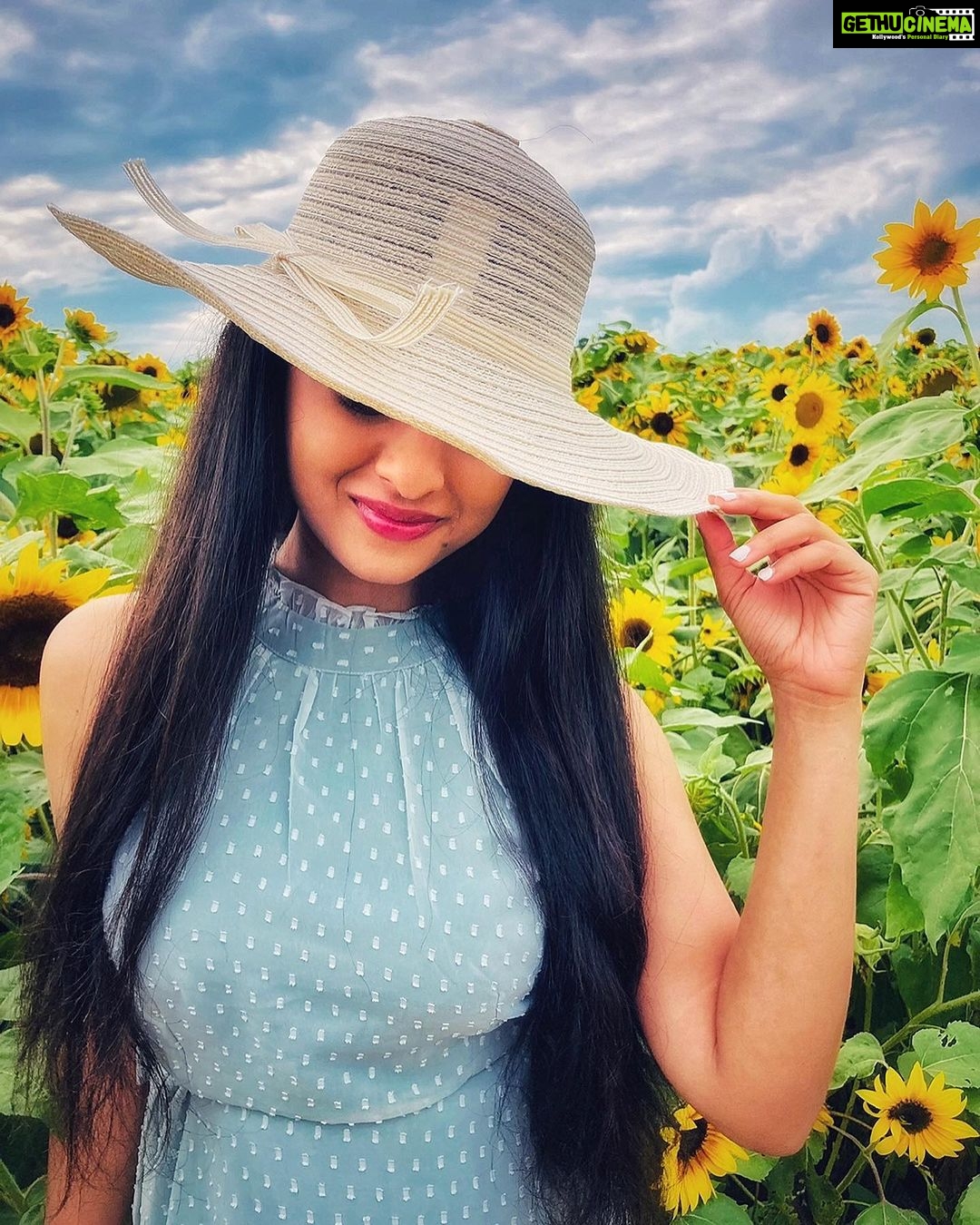 Arthana Binu Instagram - 🌻 . . . 📷: @leya_dcruz