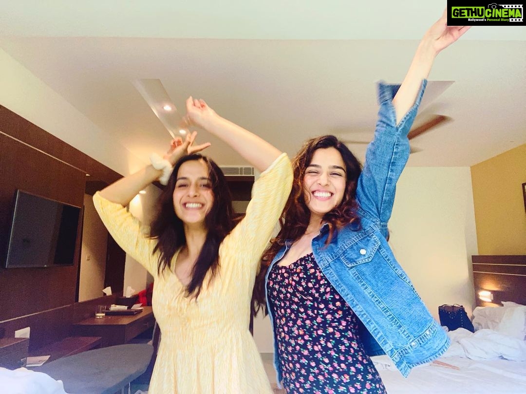 Arushi Sharma Instagram - •And in the end, the love you take is equal to the love you make @vijayaini