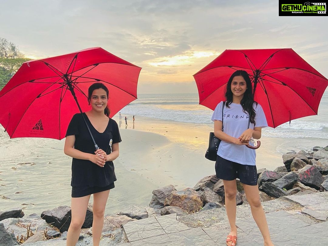 Arushi Sharma Instagram - Last sunset of 2020 Fort Kochi