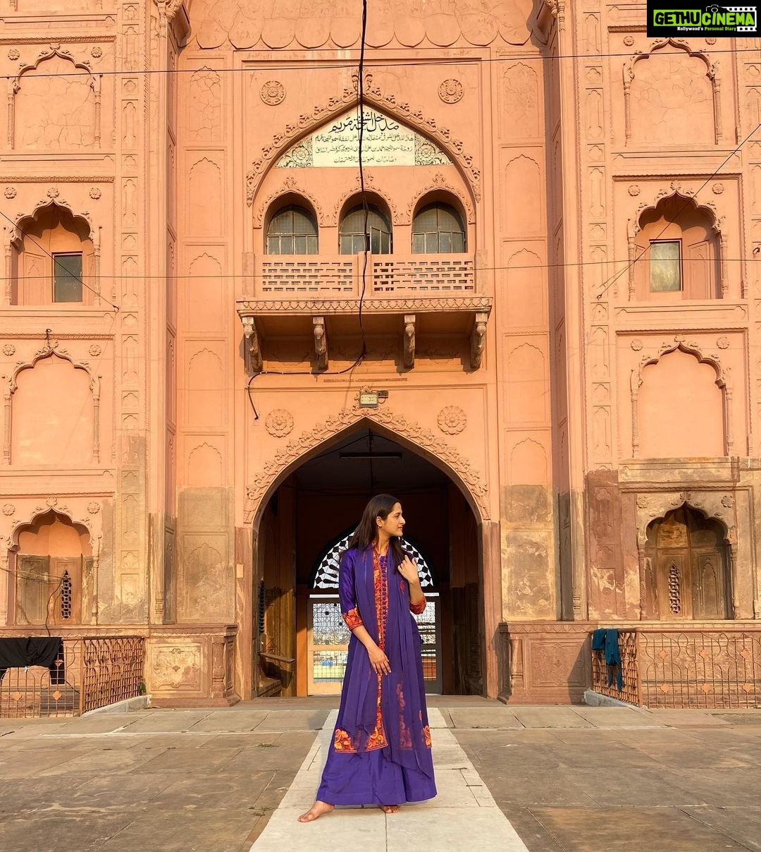 Arushi Sharma Instagram - March ‘21, Bhopal Pc @oshu_kapil Taj-ul-Masajid