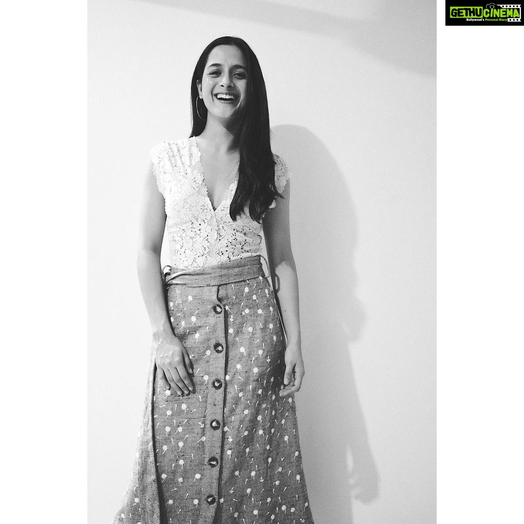 Arushi Sharma Instagram - A blend of elation and anxiety #tuesdaythoughts . . . . . . . . . . . Styled by- @peushasethiastyling Skirt- @meadow_official