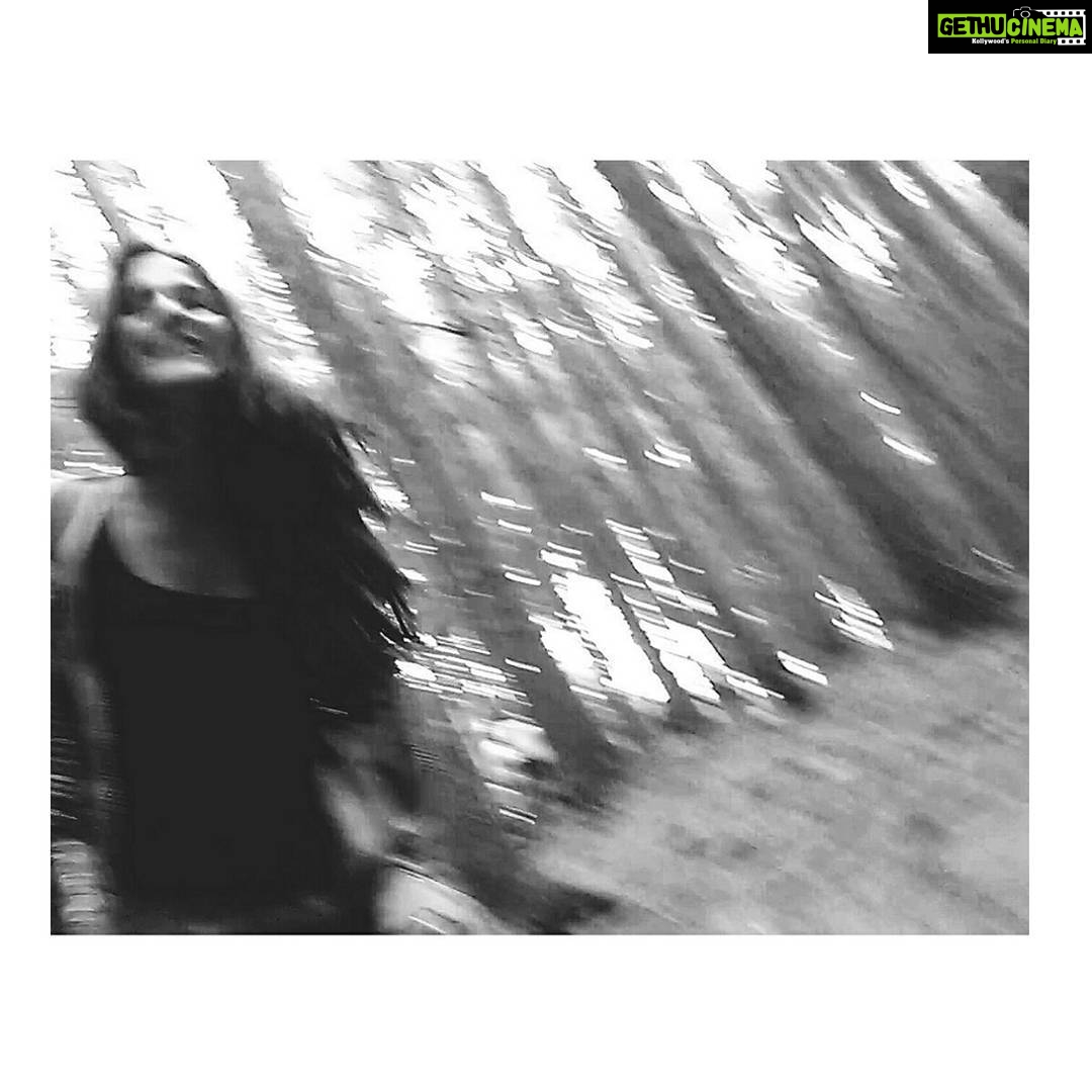 Arushi Sharma Instagram - there's something lonesome about you Something so wholesome about you