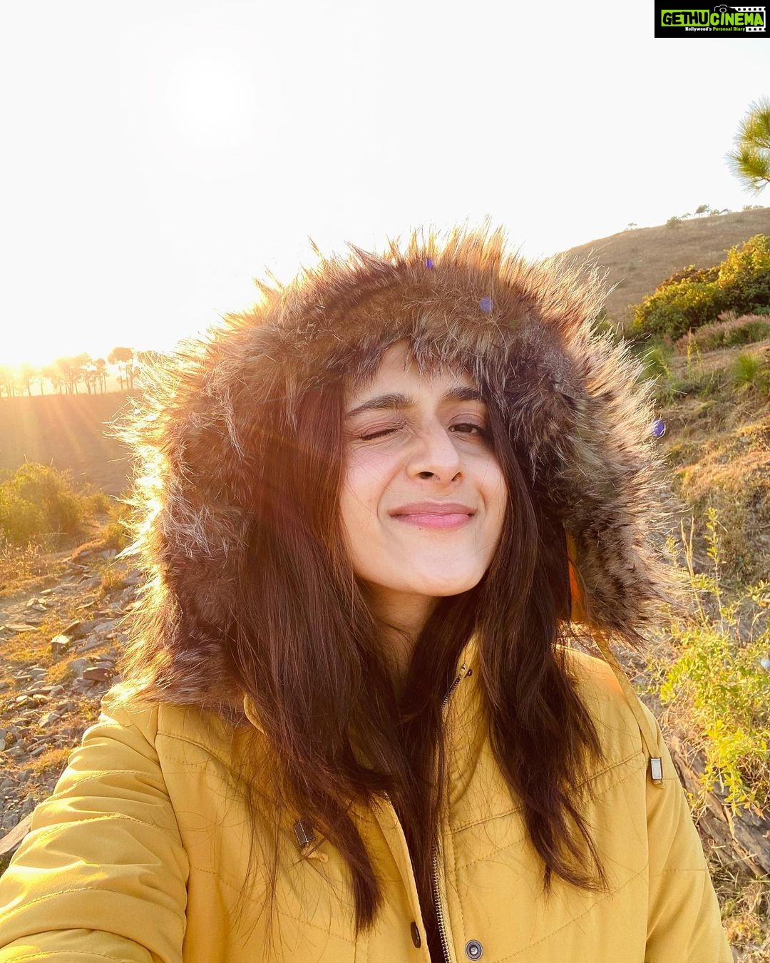 Arushi Sharma Instagram - Sun child ⚡️ Himachal Pradesh