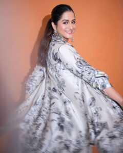 Arushi Sharma Instagram - Swirlll 🍥