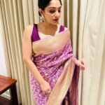 Arya Instagram - From the gorgeous land of Banaras ❤️ Six yards of pure grace…. Saree @kanchivaram.in MUA @vikramanvijitha Hair @chan_aneesh #sareelovers #banarasisaree #trend #fashioninfluencer #loveforsaree #dressup #wedding #makeup #inspo