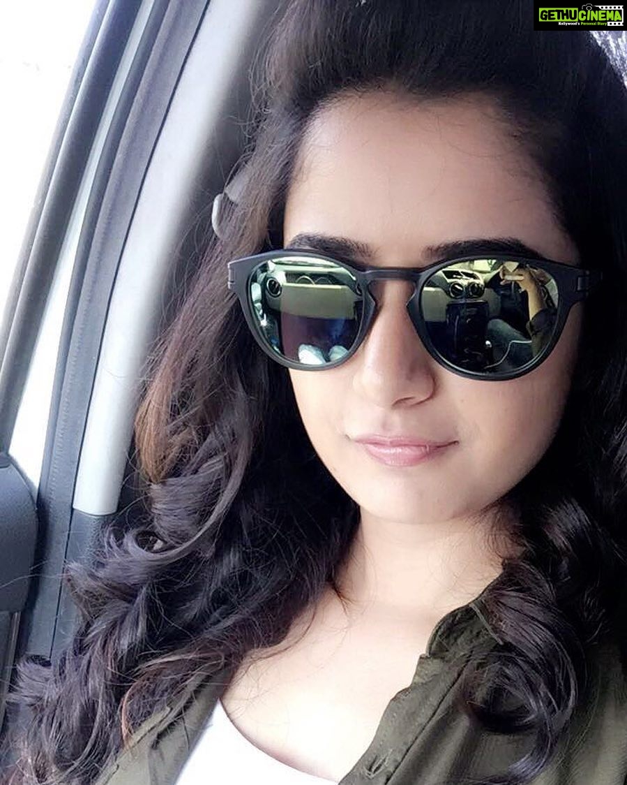 Ashika Ranganath Instagram - Merry Christmas !! 🎁🎄