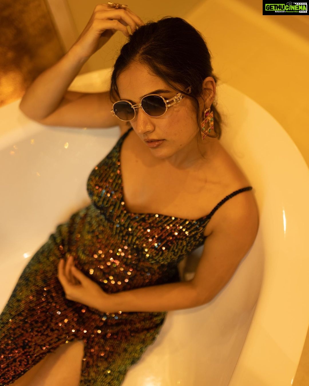 Ashika Ranganath Instagram - Mallige hooooooooooove 🌸