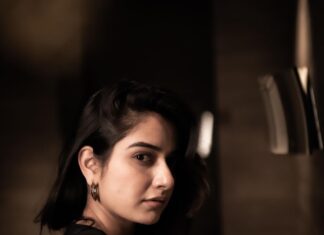 Ashika Ranganath Instagram - Heloooooooo 🖤