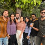Ashika Ranganath Instagram - So here’s to what happens when you casually dress up for a birthday lunch & all of your friends throw up a big surprise party! I know it’s too cliche to say I’m lucky to have these people around but trust me this is my world & they’ve always stood by me 🤍 Each of them are differently related to me but for me they all came together as one. Can’t forget this day. ( Few are missing though) I love you all & a happy friendship day 🤍
