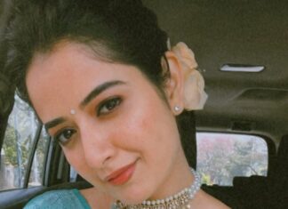 Ashika Ranganath Instagram - Lots n lots of love 💗