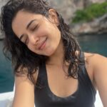 Ashika Ranganath Instagram – My first underwater dive 🤿 
Did 10 metres deep & it was so so beautiful! One amazing life time experience.. I wouldn’t do it without  these crazy bunch of people @rajeevgowda13 @palak_mehta18 @urjapatel_artistry @nithin_b2712 our beautiful instructor @ammyglory from certified padi divers @princessdivers . Thanks for the safe & amazing diving experience 🤘🏻 #notanad 

#phiphiisland #scubadiving #travel #waterbaby Pileh Lagoon – Phi Phi Islands