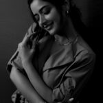 Ashika Ranganath Instagram - For the Avatarapurusha premier night 💫