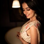 Ashika Ranganath Instagram - Team behind putting up this amazing look! Shot by @vasukikarkone Make up @urjapatel_artistry Hair @shrutihairartistry Outfit @dazzles_studio x @paulmiandharsh Jewellery @sri_ganesh_sadashivnagar Hair accessories & rings @akalpa_by_harshitha #avatarapurushatrailerlaunch #prereleaseevent #may6th