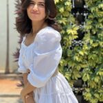 Ashika Ranganath Instagram - Breezy summer look 🫠 . . For Avatarapurusha promotions Styling & make up by favourite @urjapatel_artistry 💗