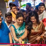 Ashika Ranganath Instagram - Welcome to bengaluru @mugdhaartstudio @sashivangapalli ♥️ Make up @urjapatel_artistry Hair @paramesh_hairstylist Accessories @pavanmorjeweller Photography @sumuhurtham_photography Saree @mugdhaartstudio Bangalore, India