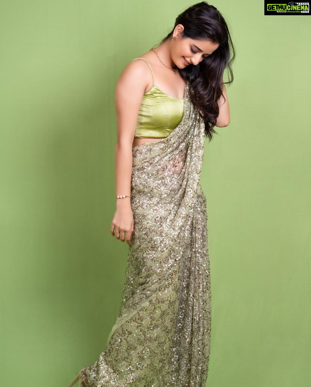 Ashika Ranganath Instagram - Wearing @kria_couture Styling myself 💁🏼♀️ Photography @rainbow_photography_official Make up @glamup_by_gunashree Hair @divyadivya933