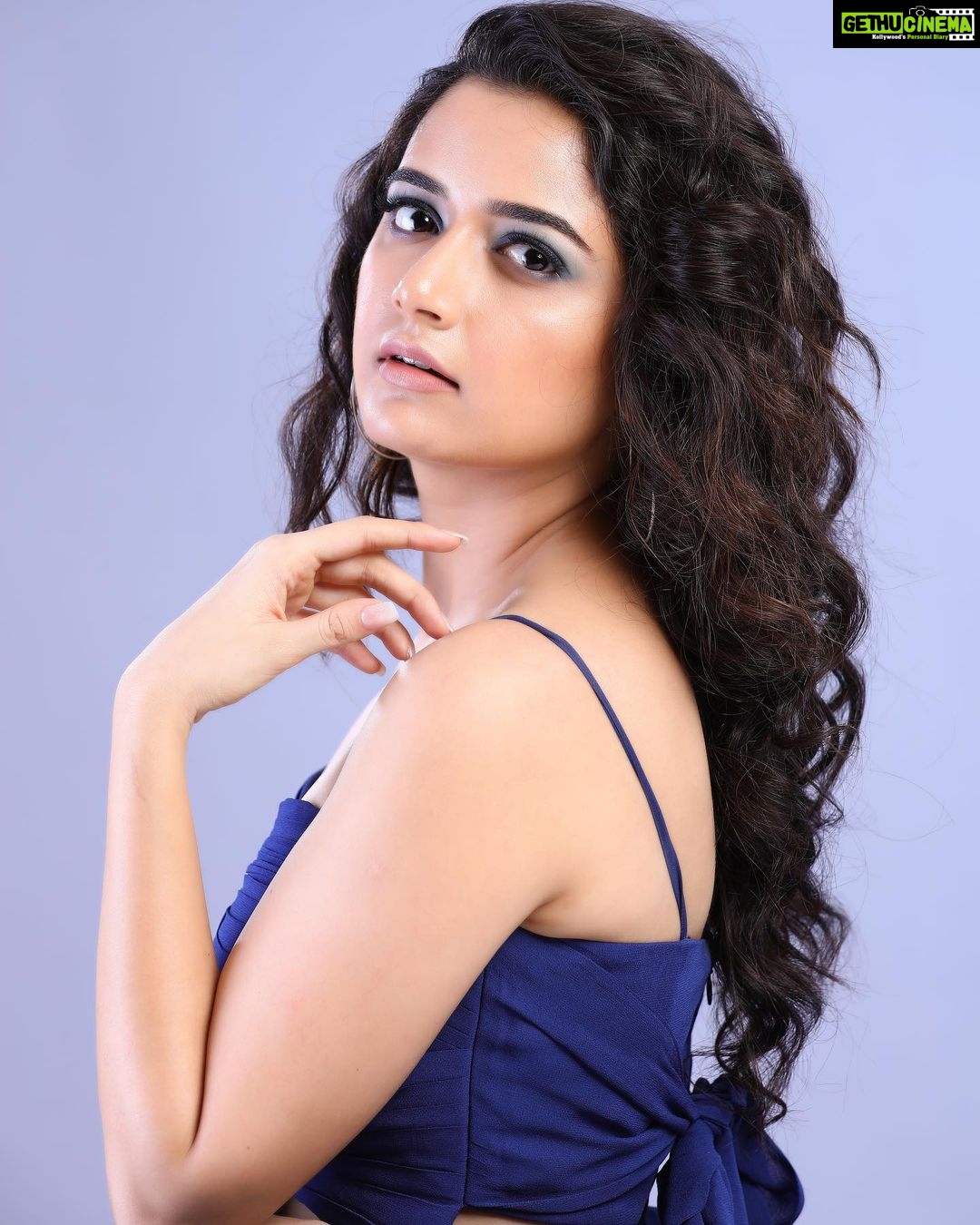 Ashika Ranganath Instagram - To this amazing look 🙌🏻 MUA @shreeyapawar_makeup_studio 💄 Outfit @pixie_yard_couture_studio 👗 Photography @photographer_ajay 📸