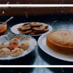 Ashika Ranganath Instagram - Quarantine is making me a better chef.. learning new techniques, cooking my favourite food, baking cakes n cookies 🍪 Well I didn’t prepare everything by myself.. @rajeevgowda13 @janhvi_gowda @snigdh.a @s.uviksha (@anusha.ranganath_ we missed you) helped each other n prepared. #cousins #baking #vanillaspongecake #chocolatechipcookies #momos