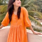 Ashika Ranganath Instagram - 1 or 2? #quarantinelife #shotoniphone #staysafestayhome