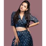 Ashika Ranganath Instagram - Happy new year 🌸 . . . I wish each one of you an amazing year ahead 🙌🏻 #2020 @urjapatel_artistry 💄@photographer_ajay 📸 @springdiariesstore 👗 Studio Fibonacci