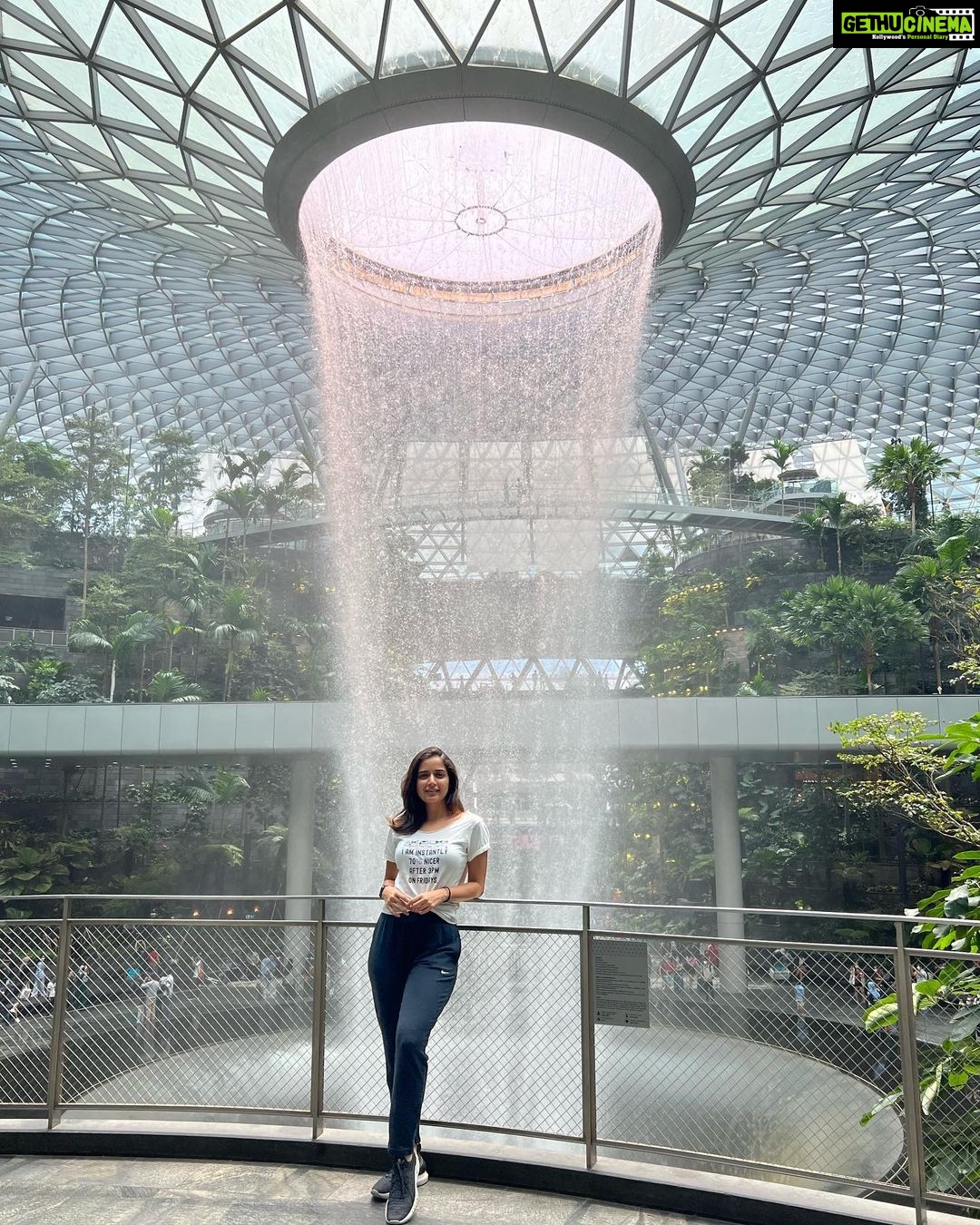 Ashika Ranganath Instagram - One of the beautiful airports I have come across.. Jewel Changi Airport