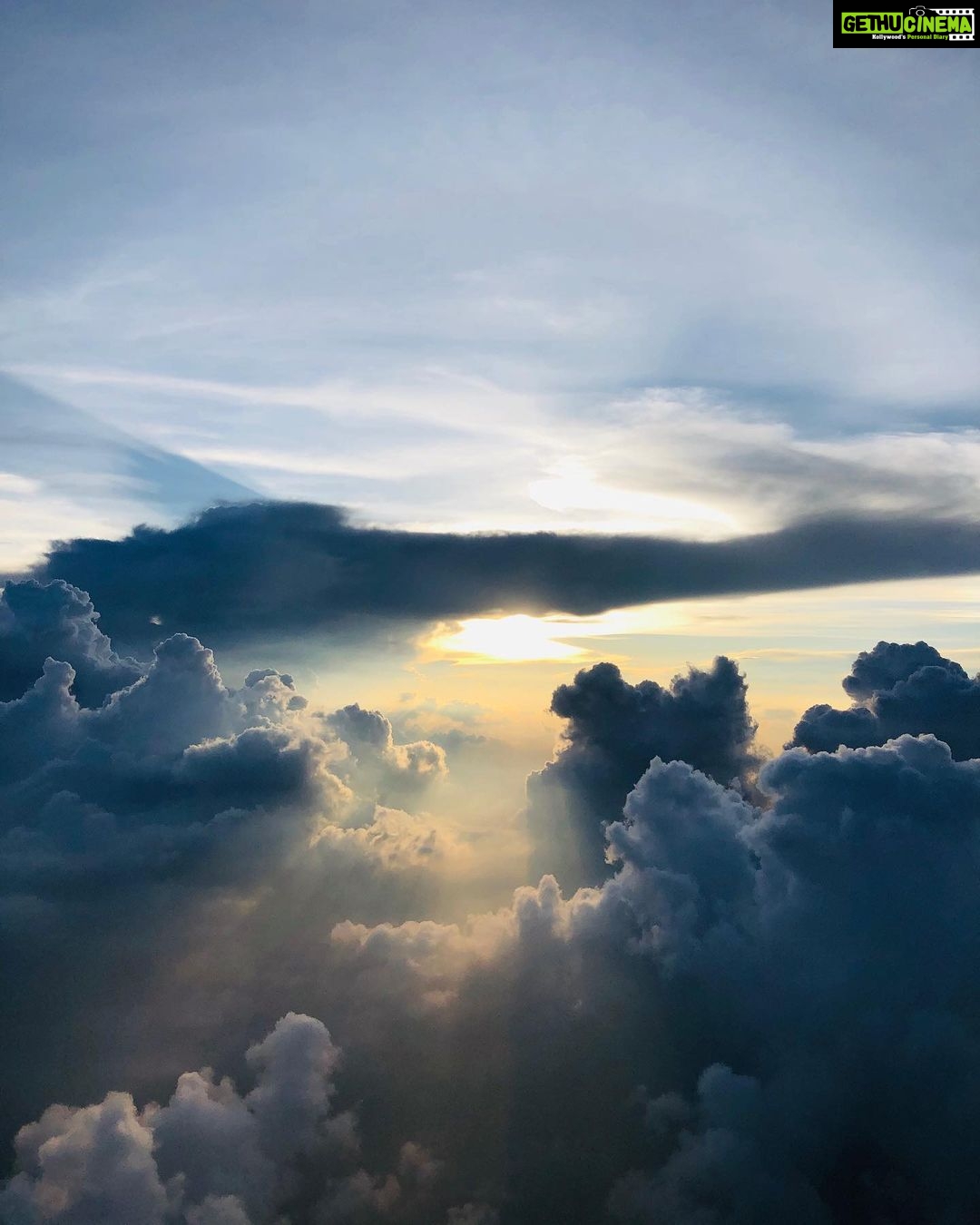 Ashika Ranganath Instagram - Obsession for clouds ☁️😍🥰 Not so fond of photography but when it comes to nature and everything that’s green n blue I love it ♥️ Let me know if you’ll liked it or not 😉 Clicked in iPhoneX #sunsets #clouds #flightphotography