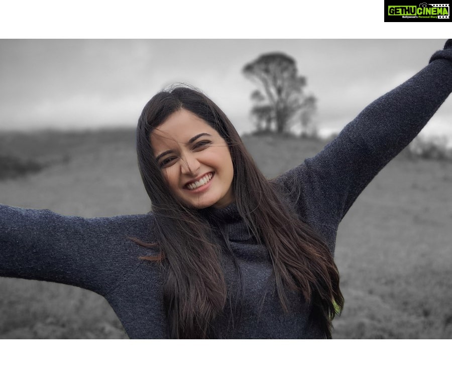 Ashika Ranganath Instagram - When you’ve such an amazing co-actor who can click such nice pictures!!! @realsharanhruday 🤗 . . P.s how much I bugged him to get these pictures 🙆🏻♀️ Madikeri, Coorg