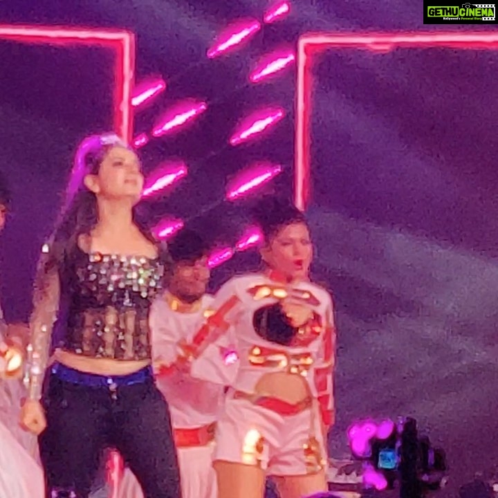 Ashika Ranganath Instagram - Mysoooooooore you were amazingππ» whatttaaaa crowd man! π Swipe left.. Glimpse of my performance MUA, hair and Pc @shivugowda2011 β₯οΈ Outfit @shachinaheggar ππ Mysore, Karnataka