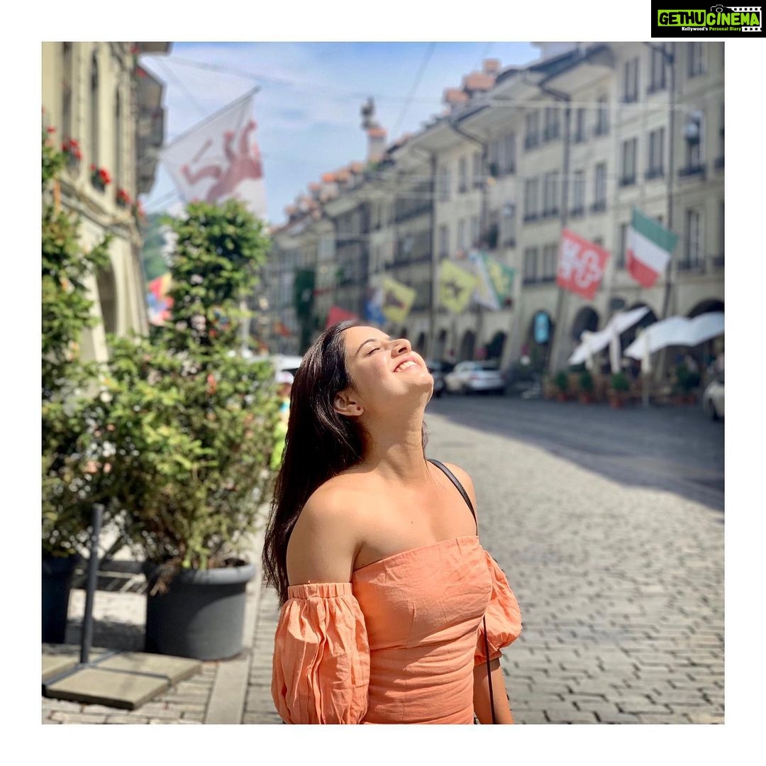 Ashika Ranganath Instagram - ☀️ Berner Altstadt