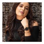 Ashika Ranganath Instagram - 🖤 MUA & Hair @makeoversbynikitha PC @nithishayyod Fat Owl