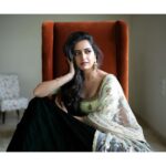 Ashika Ranganath Instagram - 👑 Outfit : @shradhaponnappaofficial 🌸 PC : @suprithshekar 👻 Make up : @shivugowda2011 Hair : @ajay_siddesh Assisted : Loki @thejewelleryshow in davangere