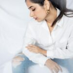 Ashika Ranganath Instagram - Love for white 🤍 For Raymo Promotions 2 days to go… #25thnovember #Raymo