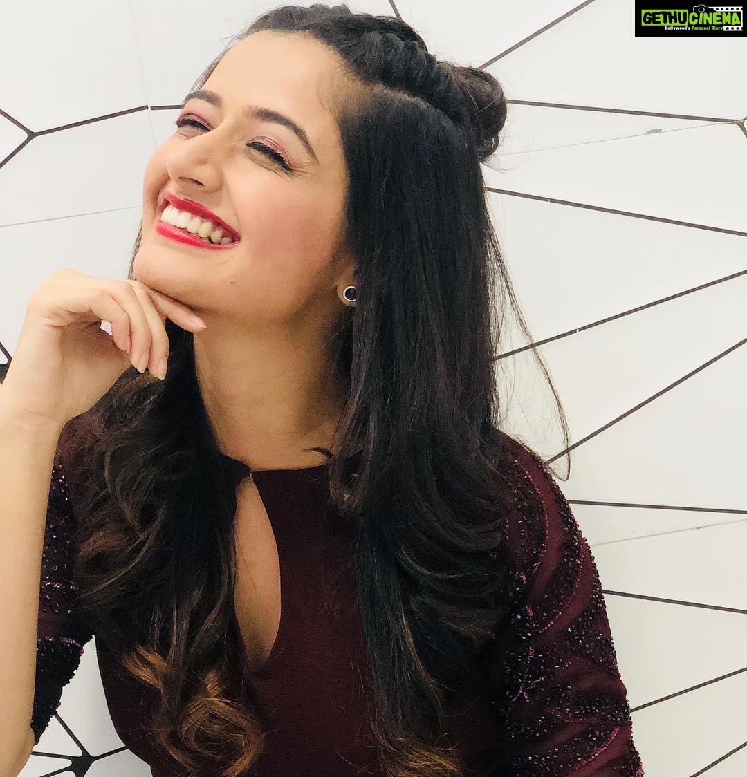 Ashika Ranganath Instagram - Those monkey faces I get to do 🙆♀️😝🤓